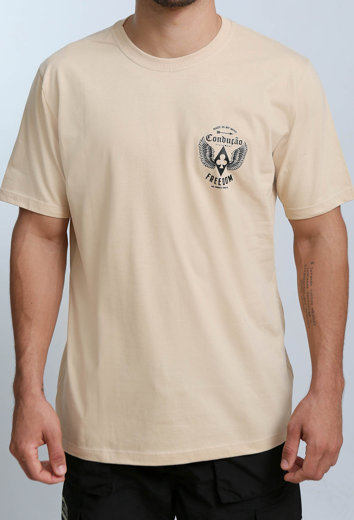 camiseta-doce-de-leite-manga-curta-conducao-mini-freedom-cdoar21