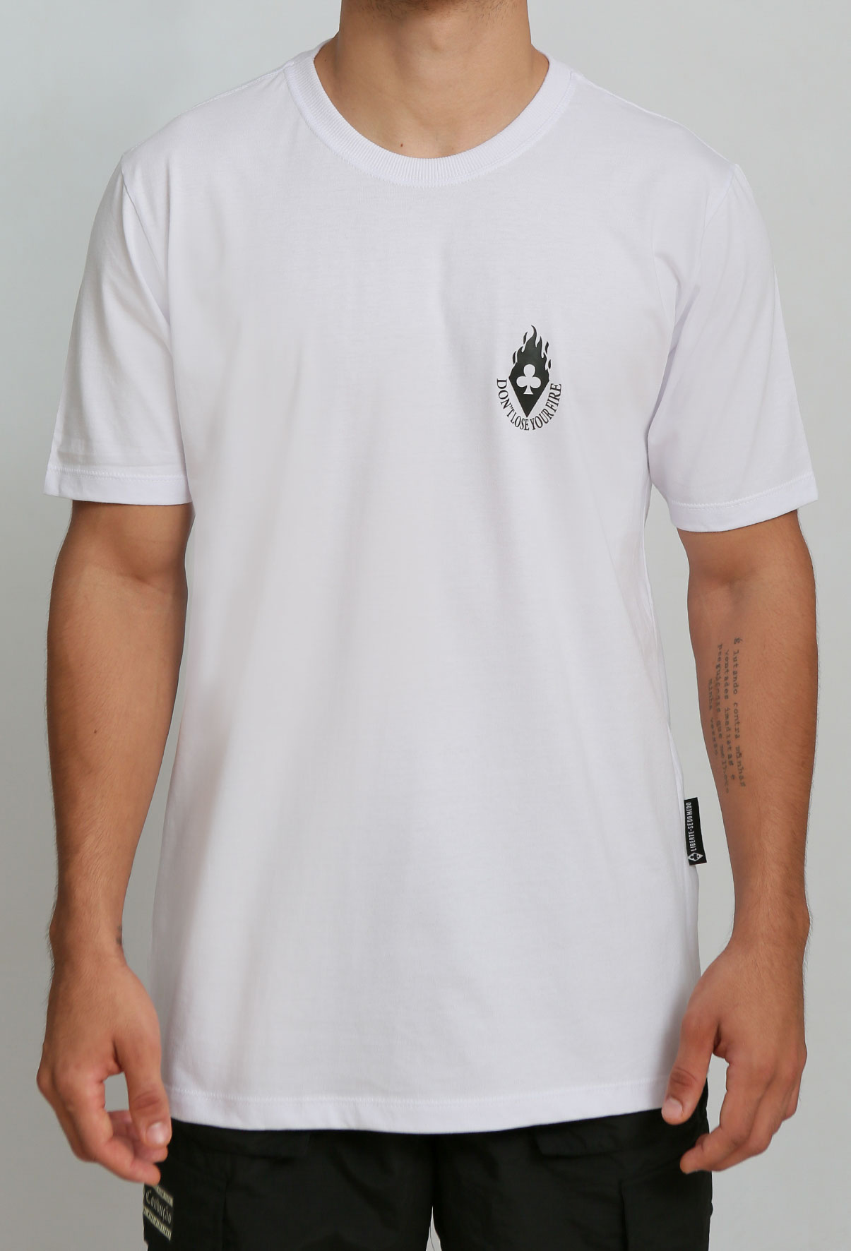 camiseta-branca-manga-curta-conducao-mini-fire-cdob32